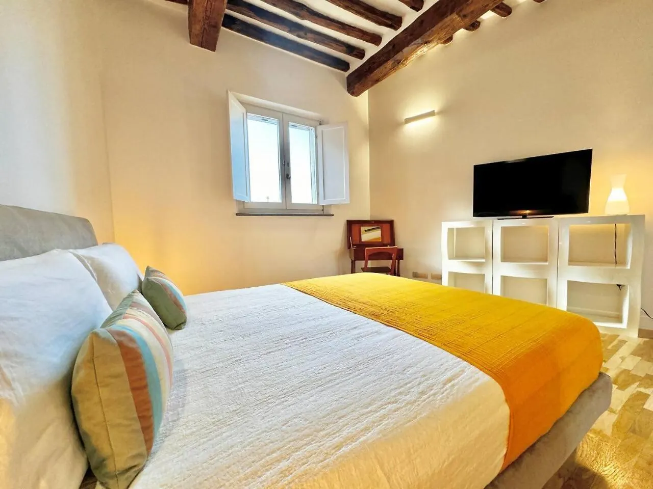Vetrina Roma Stay In Luxury Rome